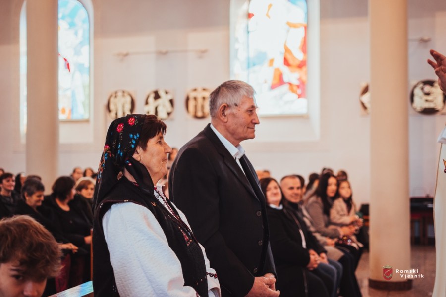 Mato i Ruža Jukić iz župe Prozor proslavili pedeset godina braka
