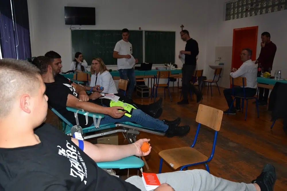 Humanitarnom akcijom Crvenog križa u Čitluku prikupljene 22 doze krvi