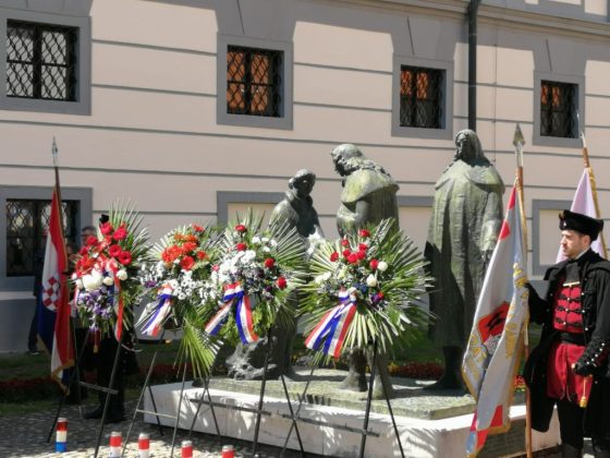 Hajdučka Družina Mijata Tomića sudjelovala u mimohodi povijesnih postrojbi u Čakovcu (foto)