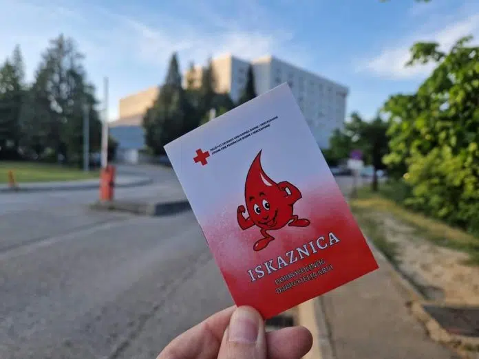 Darivatelji Krvi U Zzh Sada Mogu Dobiti Iskaznice Na Hrvatskom
