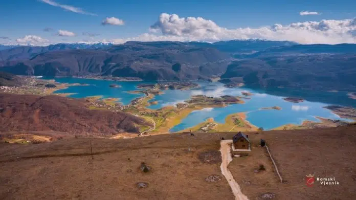 PROMO: Vikendica sa pogledom vrijednim milion dolara Promo Vikendica Sa Pogledom Vrijednim Milion Dolara