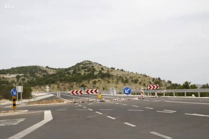 Promet na magistralnoj cesti Neum-Stolac preusmjeren na obilaznice Promet Na Magistralnoj Cesti Neum Stolac Preusmjeren Na Obilaznice