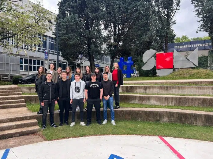 Ucenici Srednje Skole Neum Posjetili Filozofski Fakultet Sum A
