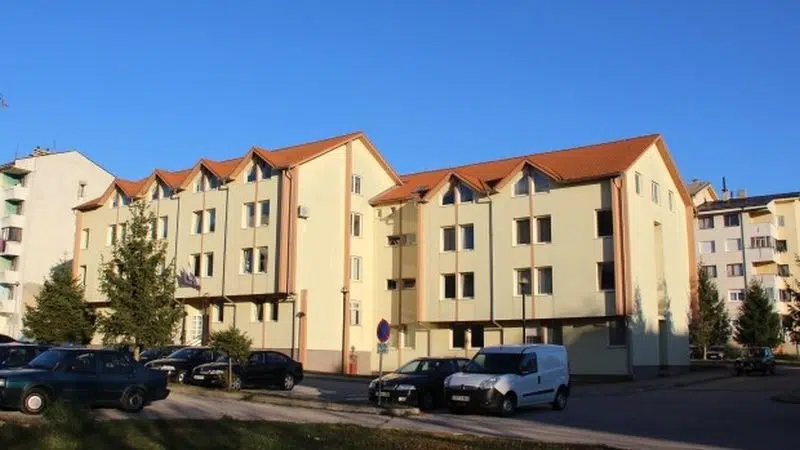 Vlada Hercegbosanske županije: Odgovor na upit roditelja učenika Osnovne glazbene škole „Franjo S. Vilhar“ Livno
