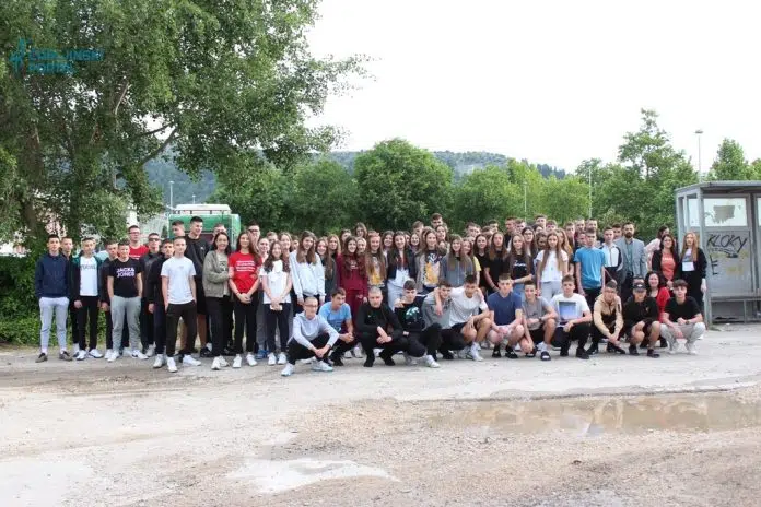 FOTO | Čapljinski osnovnoškolci otputovali na ekskurziju u Istru 1715066417 655 Foto Capljinski Osnovnoskolci Otputovali Na Ekskurziju U Istru