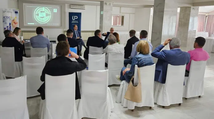 1715765040 Posusje Odrzan Okrugli Stol Na Temu Rasterecenja Gospodarstva