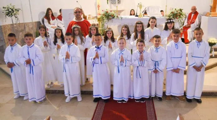 Župa Bukovica: Prva sveta pričest 1716215750 Zupa Bukovica Prva Sveta Pricest