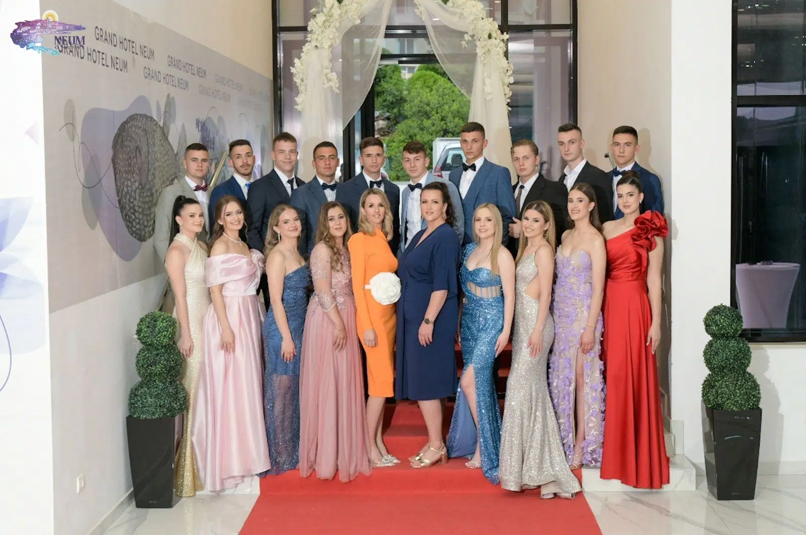 FOTO: Maturalna zabava maturanata Srednje škole Neum
