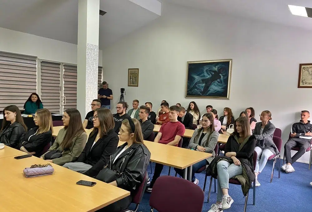Obrazovanje livanjskih srednjoškolaca o gradnji mira i mirovnom aktivizmu