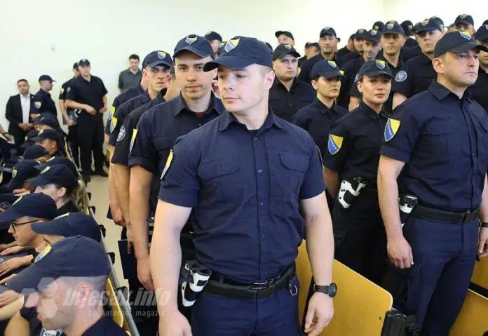 Promovirano 98 Kadeta Granicne Policije Bih U Mostaru