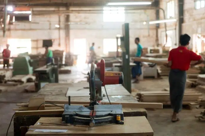 U BiH zaposlena 852.921 osoba, najviše u prerađivačkoj industriji i U Bih Zaposlena 852921 Osoba Najvise U Preradivackoj Industriji I