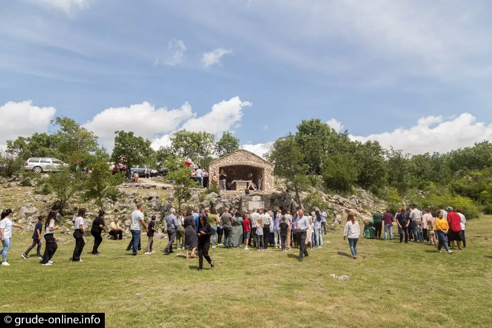 FOTOGRAFIJA: Svečano misno slavlje na starom katoličkom misištu na Bristovici