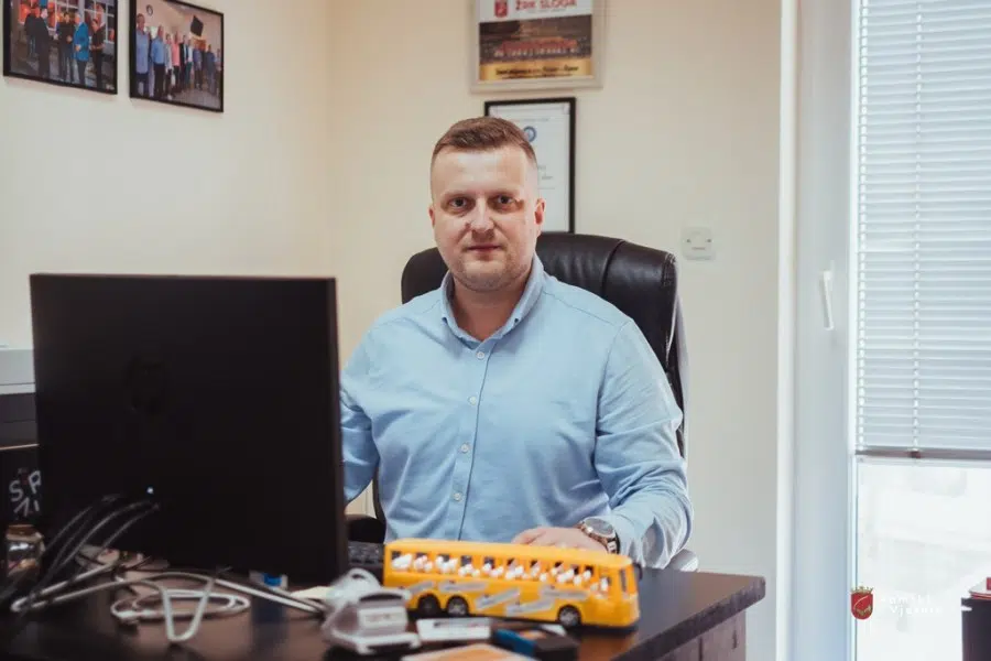 JAVNI PRIJEVOZ: Uspješno završena još jedna školska godina za učenike Općine Prozor-Rama