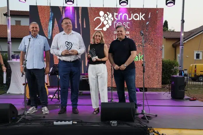 Fotografije sa Drugog Trnjak Festa u Ljubuškom: Održana uspješna manifestacija 1719091958 Fotografije Sa Drugog Trnjak Festa U Ljubuskom Odrzana Uspjesna Manifestacija