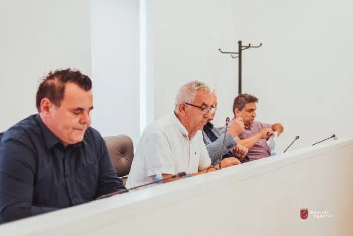 Opcinsko Vijece Rasprava O Kreditnom Zaduzenju Pocasnoj Gradanki Pravobranitelju
