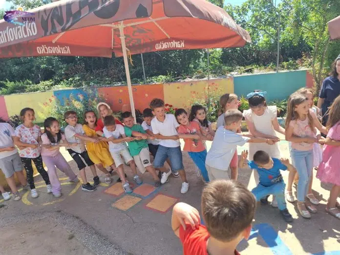 Prvasici I Vrticanci U Djecjem Vrticu Neum Radosno Druzenje I