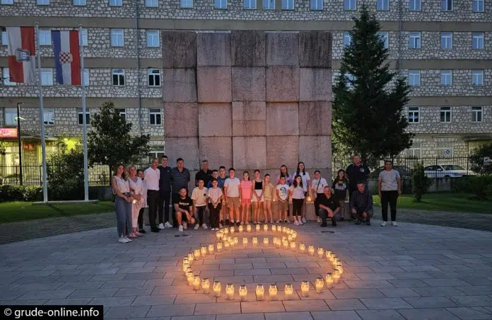 U Grudama Obiljezena 31 Godisnjica Tragedije Osmero Djece U Vitezu