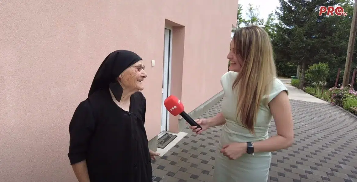 Baka Ruža iz Posušja sa osmijehom na licu u svojoj 92. godini