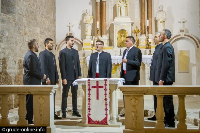 1721474507 Susret Klapa Povodom Dvadeset Godina Postojanja Klape Bratovstina