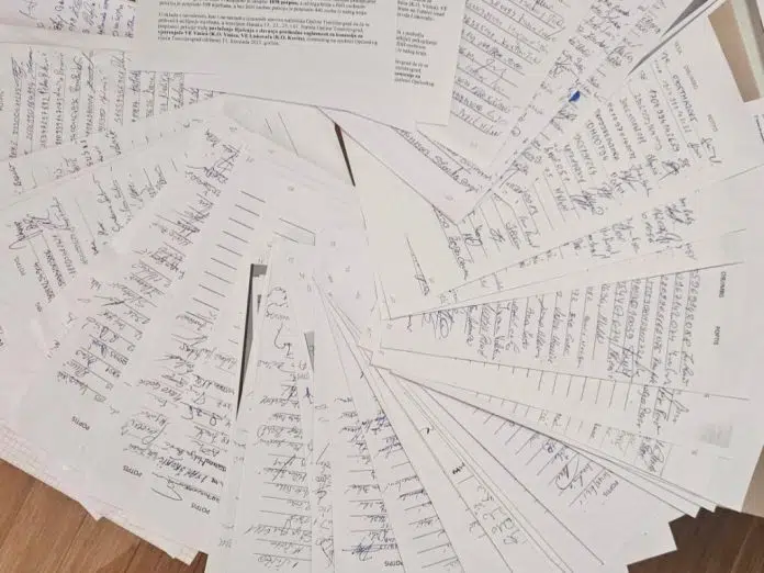 Mještani buškoblatskog i zavelimskog kraja podnijeli peticiju općini Tomislavgrad protiv Mjestani Buskoblatskog I Zavelimskog Kraja Podnijeli Peticiju Opcini Tomislavgrad Protiv