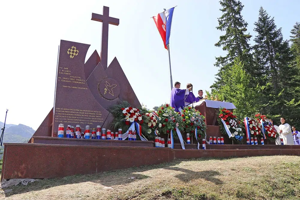 Obilježavanje 31. godišnjice zločina na Stipića livadi