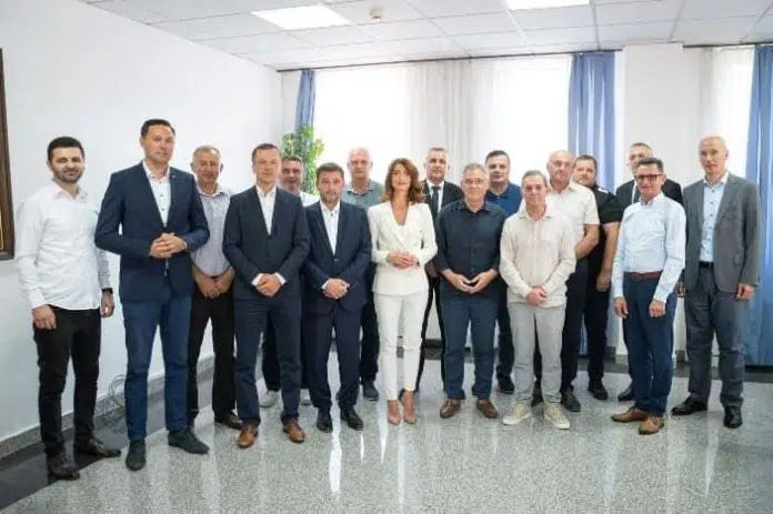 Opcini Neum Dodijeljeno Je 31294830 Km Za Prikljucak Gradac