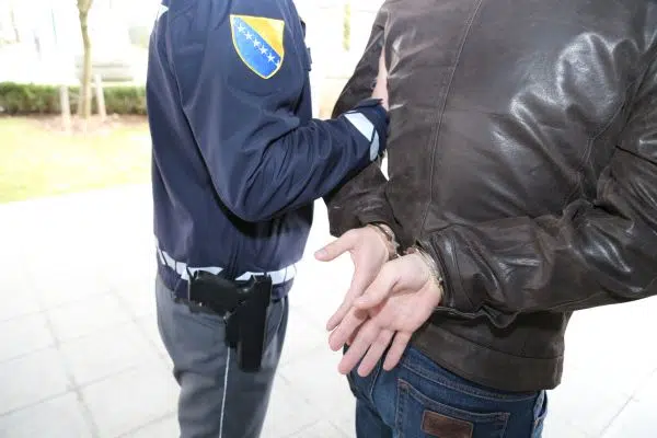 Uhiceni Grudanin I Duvnjak Optuzeni Za Krijumcarenje Migranata
