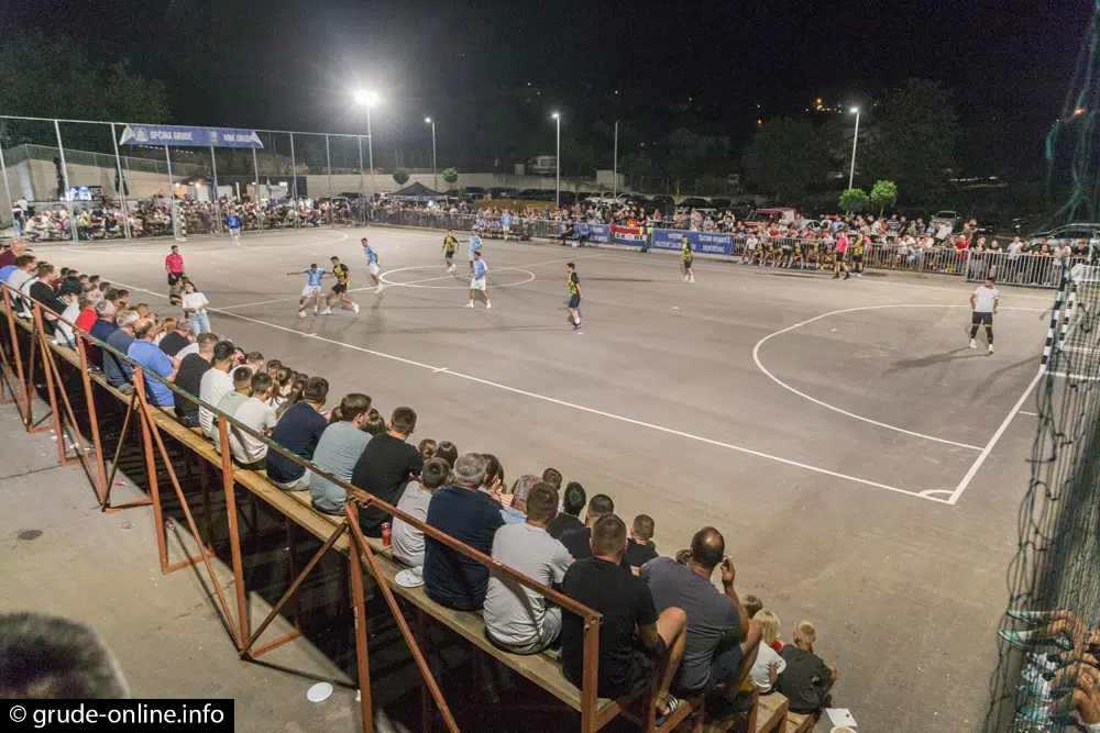 FOTOGRAFIJA: Grude Centar i Drinovci 2 u finalu Malonogometne LMZ općine Grude 2024.
