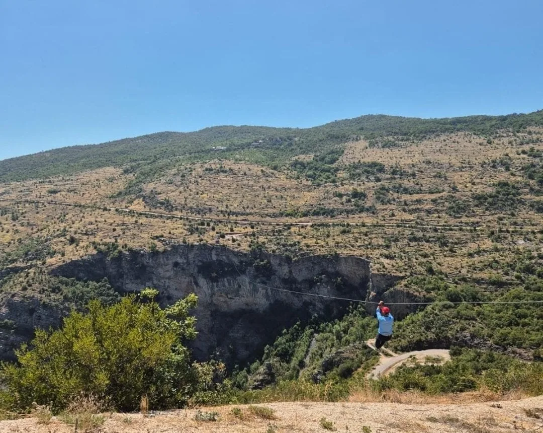 Dragan Čović je isprobao zip-line u Grudama.