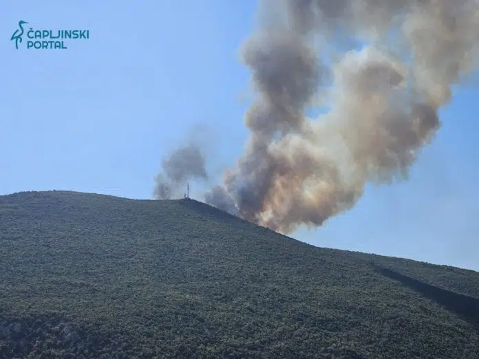 Fotografija Pozar U Jasenici Se Siri Na Vjetru Situacija