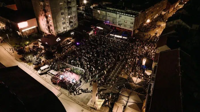Humanitarni Se Koncert U Livnu Odrzao Za Lijecenje Zeljka Vrgoca