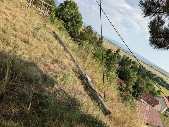 Kome Pripada Nadleznost Za Stup Koji Je Pao Na Lugu