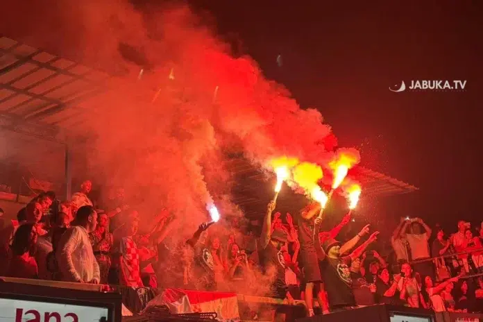 Koncert Za Pamcenje U Imotskom Thompson Mate Bulic I Drazen.webp