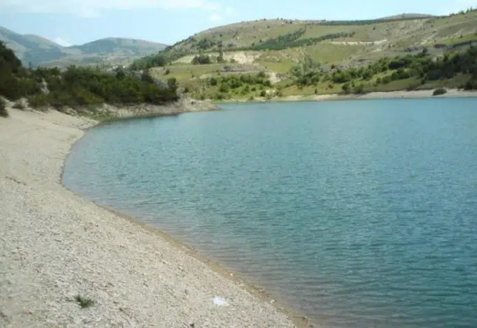 Livno Muskarac Zivotno Ugrozen Nakon Ponovnog Utapanja U Jezeru Mandek