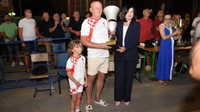 Pobjeda Vidovog Polja nad Krehin Gradcom u finalu Lige Hercegovine Pobjeda Vidovog Polja Nad Krehin Gradcom U Finalu Lige Hercegovine