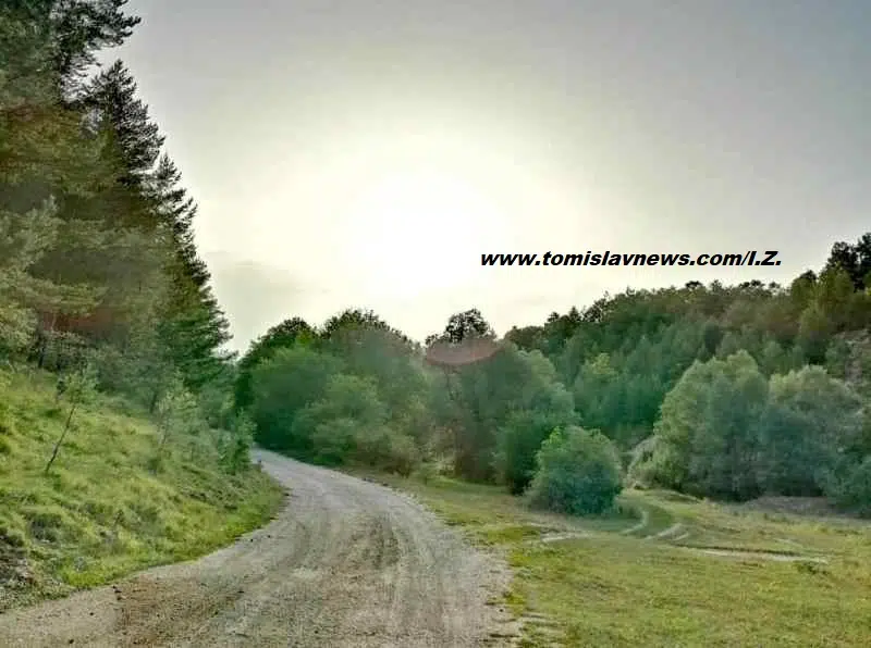 Ugodno jutro iz Tomislavgrada! Vrijeme umjereno oblačno.