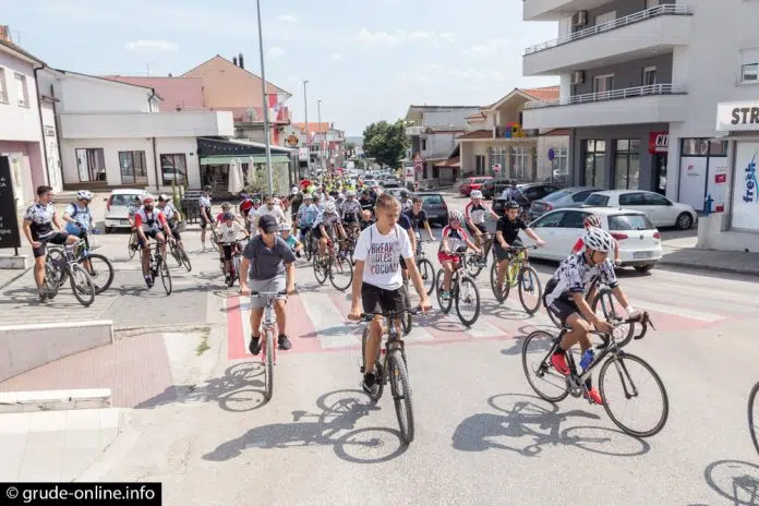 1725215393 Fotografije Veliki Broj Ljubitelja Biciklizma Se Okupio Na Tradicionalnoj Biciklijadi