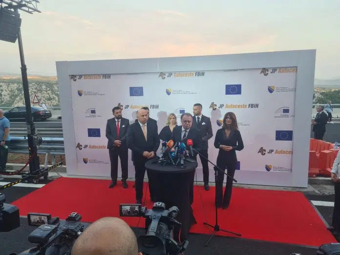 FOTOGRAFIJA: Svečano otvoren most 1725472966 Fotografija Svecano Otvoren Most Hercegovina