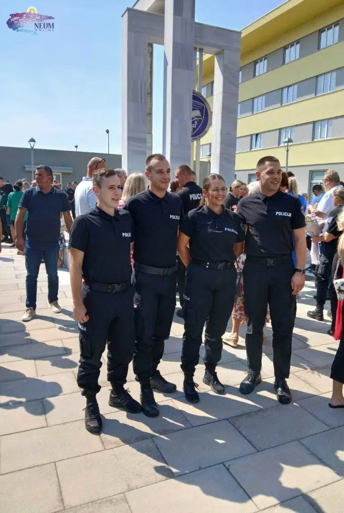 1725541886 Prisegnulo 130 Novih Policajaca U Hercegovacko Neretvanskom Kantonu Medu Kojima Su
