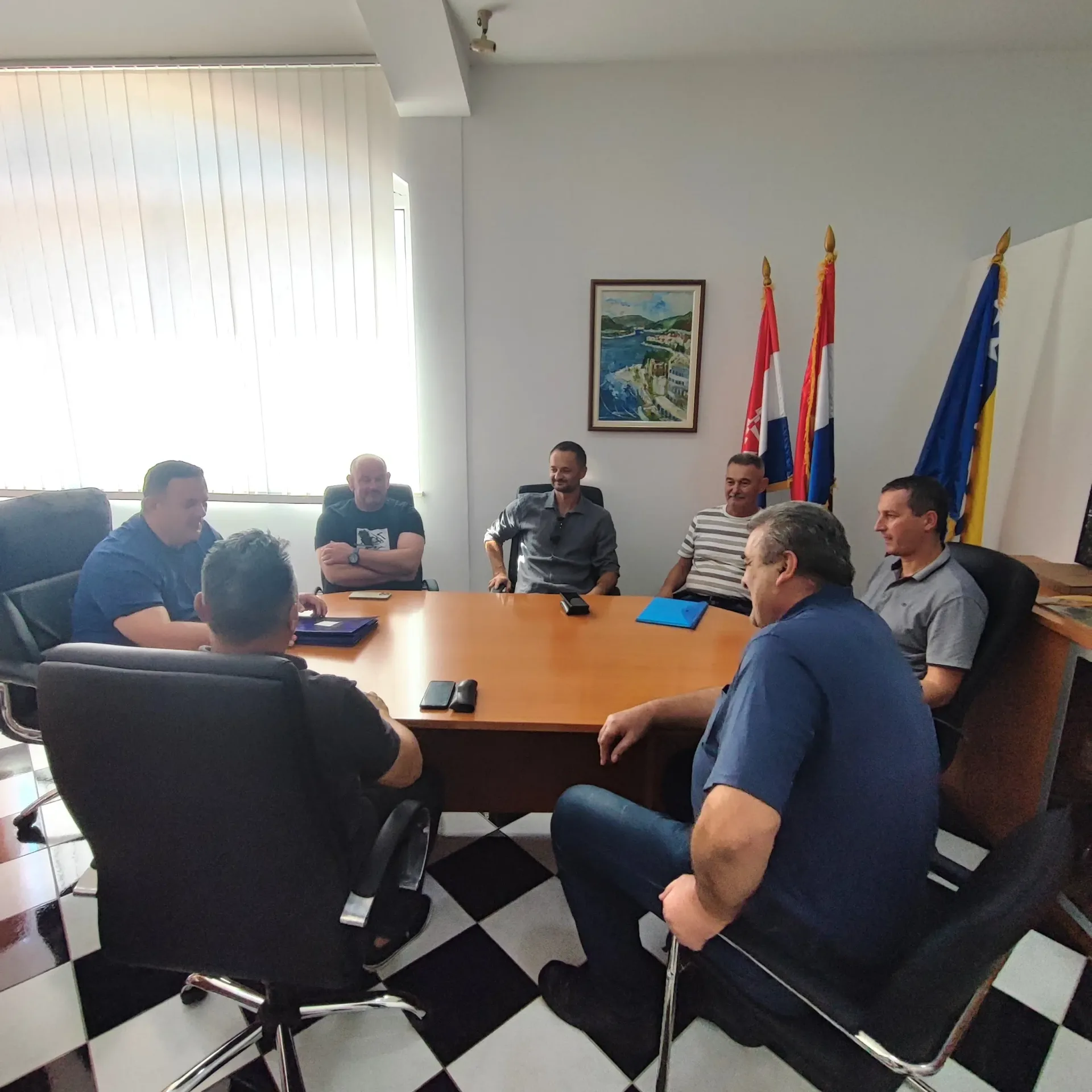 Načelnik Jurković predao rješenja i pečate predsjednicima Mjesnih zajednica