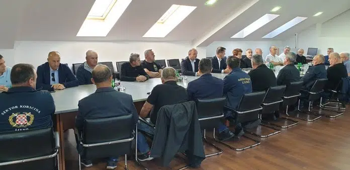Dan livanjskih branitelja proslavljen u okviru proslave Dana grada Livna 1727112703 Dan Livanjskih Branitelja Proslavljen U Okviru Proslave Dana Grada Livna