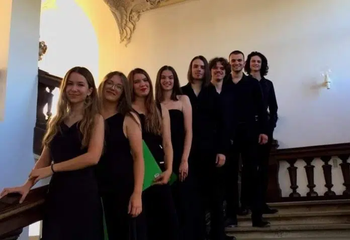 FOTO/ Pjevači livanjskog 1727320857 Foto Pjevaci Livanjskog Dumana Ponovo Zapevali Na Festivalu U Nemackoj