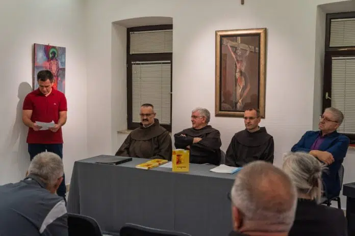 1727636698 Fotografija Fra Mate Tadic Predstavio Sest Knjiga U Goricu