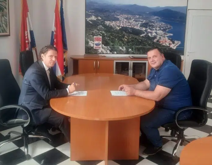 Dopredsjednik Vlade Federacije posjetio načelnika Dragan Jurkovića u radnoj posjeti Dopredsjednik Vlade Federacije Posjetio Nacelnika Dragan Jurkovica U Radnoj Posjeti