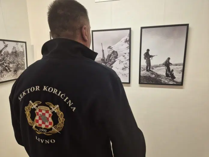 Izložba fotografija Izlozba Fotografija Livno U Domovinskom Ratu Otvorena U Livnu