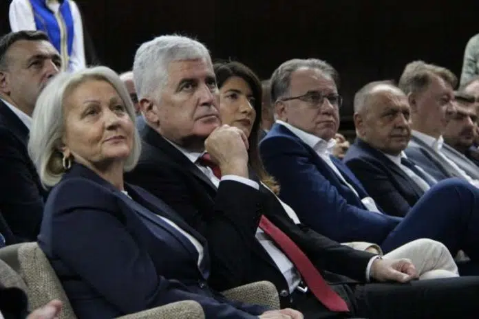 Kristo Je Ponosan Na Svoje Livno Cestitam Vam Na Svemu