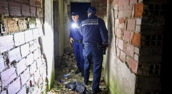 Migranti u BiH sve češće formiraju oružane grupe Migranti U Bih Sve Cesce Formiraju Oruzane Grupe