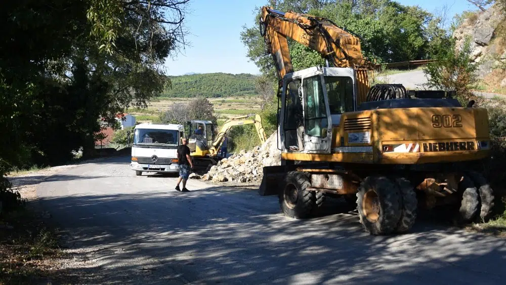Na Sutivanu započeti radovi na izgradnji platoa