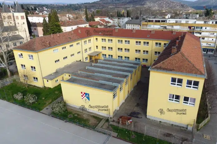 Obavijest OŠ ”Vladimir Pavlović” o prvom danu nastave u školskoj Obavijest Os Vladimir Pavlovic O Prvom Danu Nastave U Skolskoj
