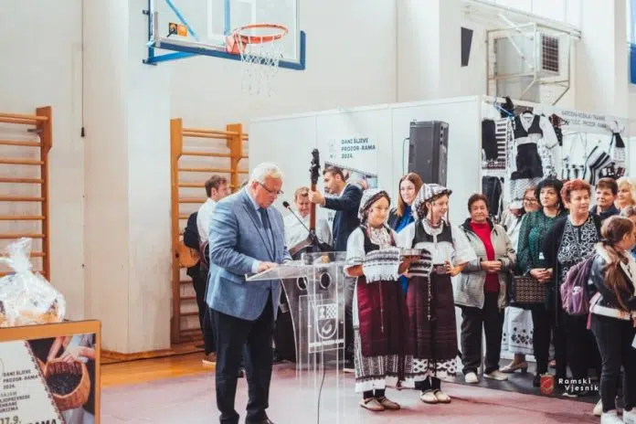 Opcina Prozor Rama Otvorila 17 Izdanje Sajma Dani Sljive
